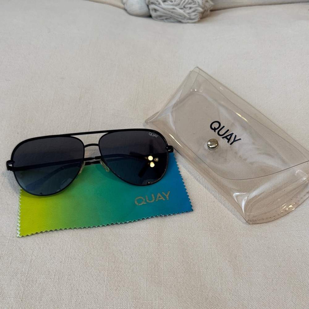 Quay Australia Black Aviator Sunglasses